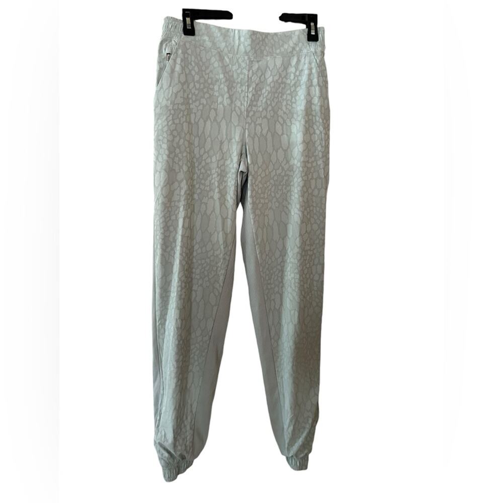 Athleta Brooklyn Jogger Pants Womens 8 Tall Activewear Leopard Flat Front Gray